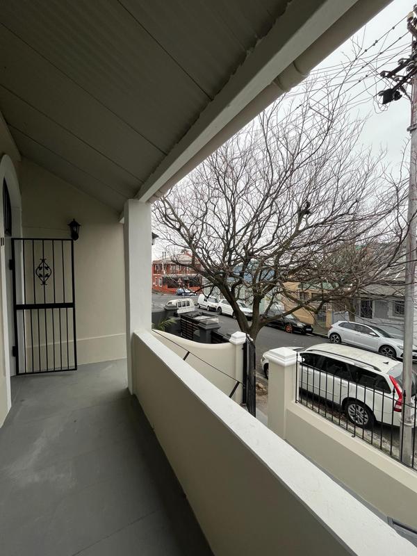 To Let 2 Bedroom Property for Rent in Woodstock Upper Western Cape